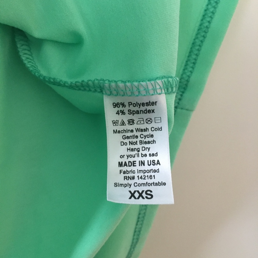 LuLaRoe Classic T - Picture 6 of 6